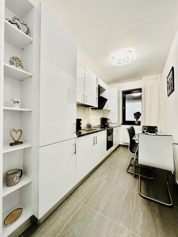 Rentforcomfort Sky Garden Studio Appartement Boekarest Buitenkant foto