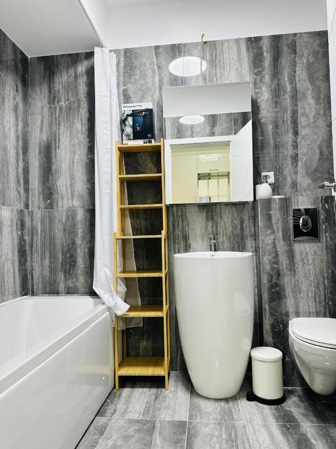 Rentforcomfort Sky Garden Studio Appartement Boekarest Buitenkant foto